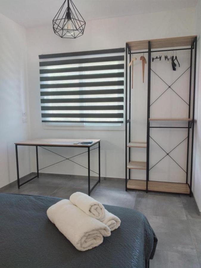 Holiday Apartment Villa Camilla เชฟาลู ภายนอก รูปภาพ